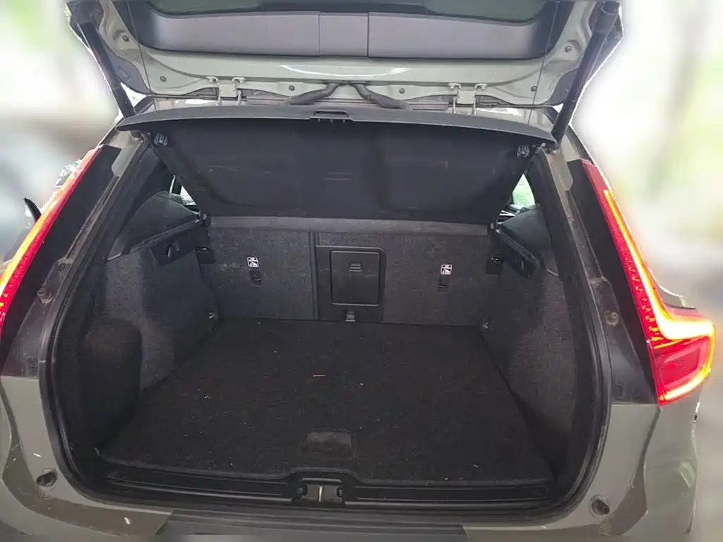 Volvo XC40 New Energy 2021 2021 P8 EV AWD Elegant Sport