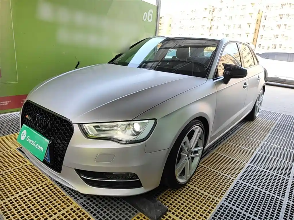 Audi A3 2016 Sportback 35 TFSI Leadership фото 2