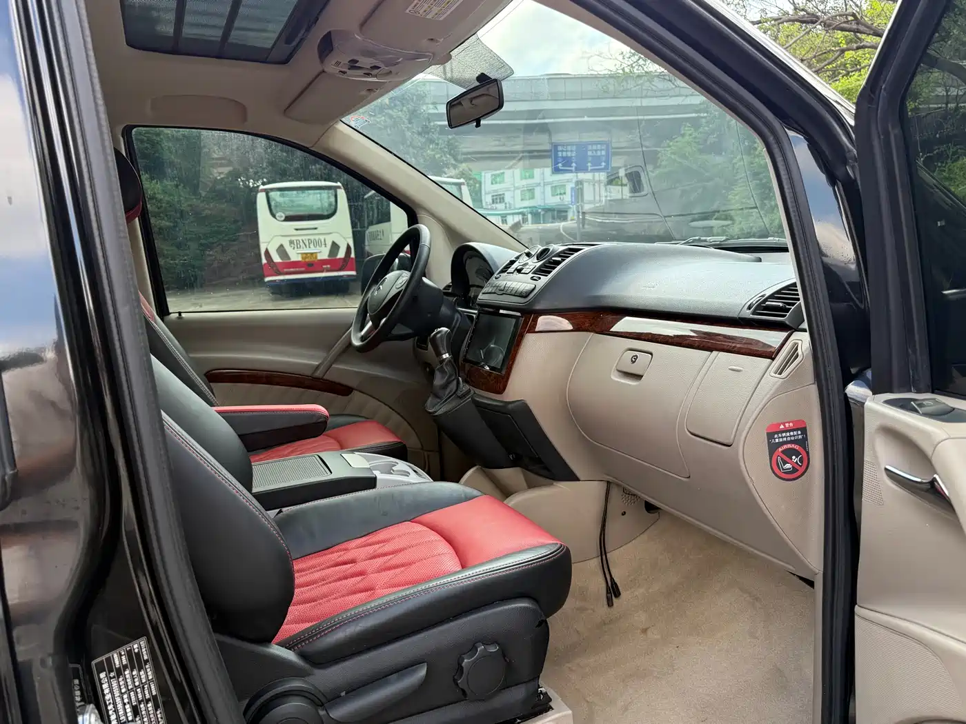 Mercedes-Benz Viano 2013 3.0L Privilege Edition фото 8