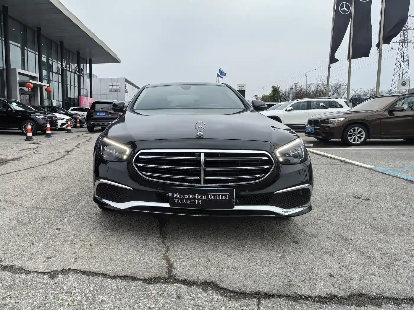 Mercedes-Benz E-Class 2023 E 300 L Fashion фото 2
