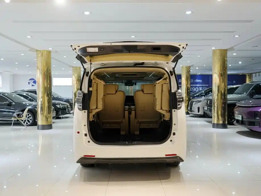 Toyota Vellfire 2023 2023 Crown Hybrid 2.5L HV Premium