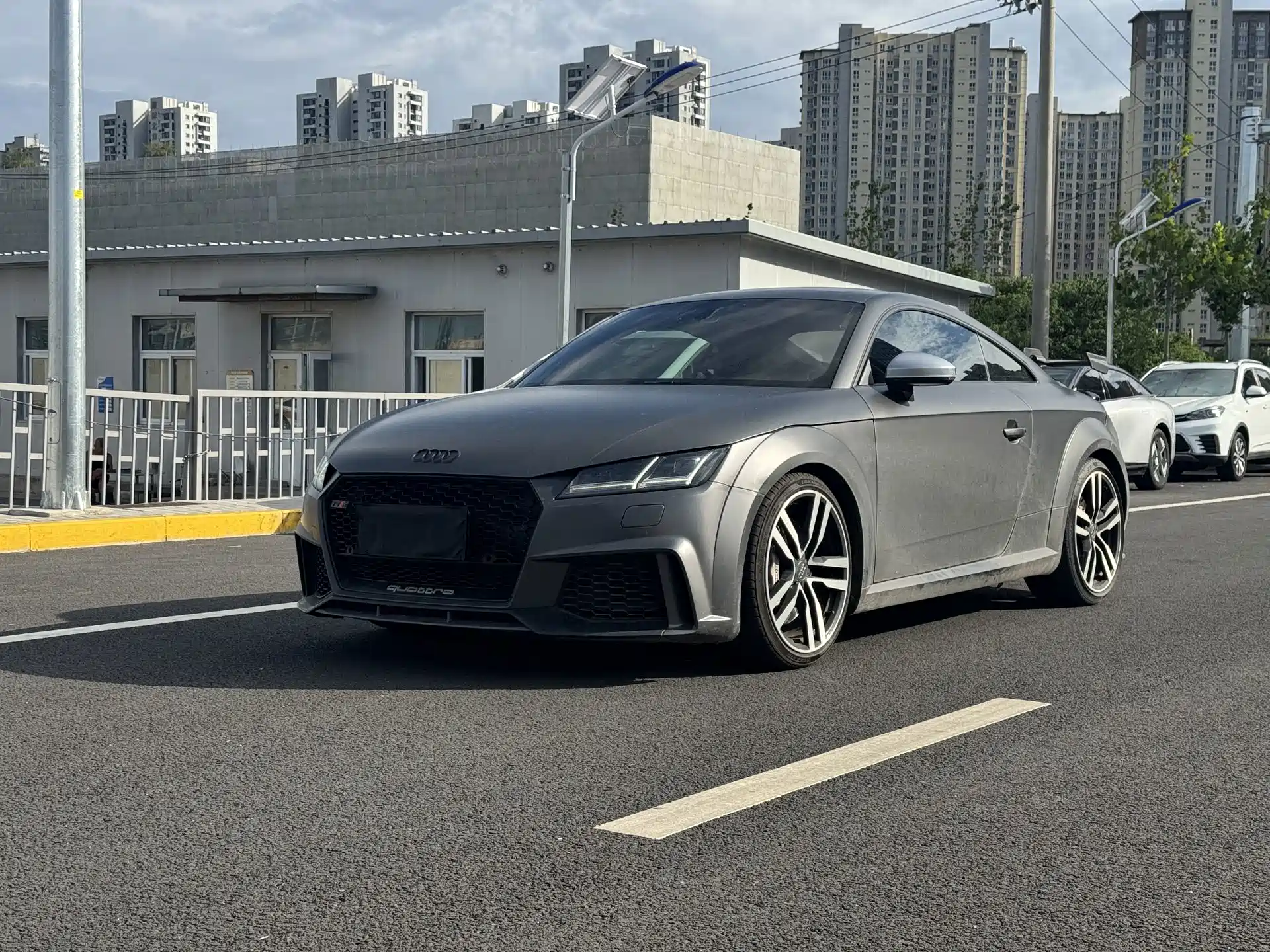 Фото 1 - Audi TT