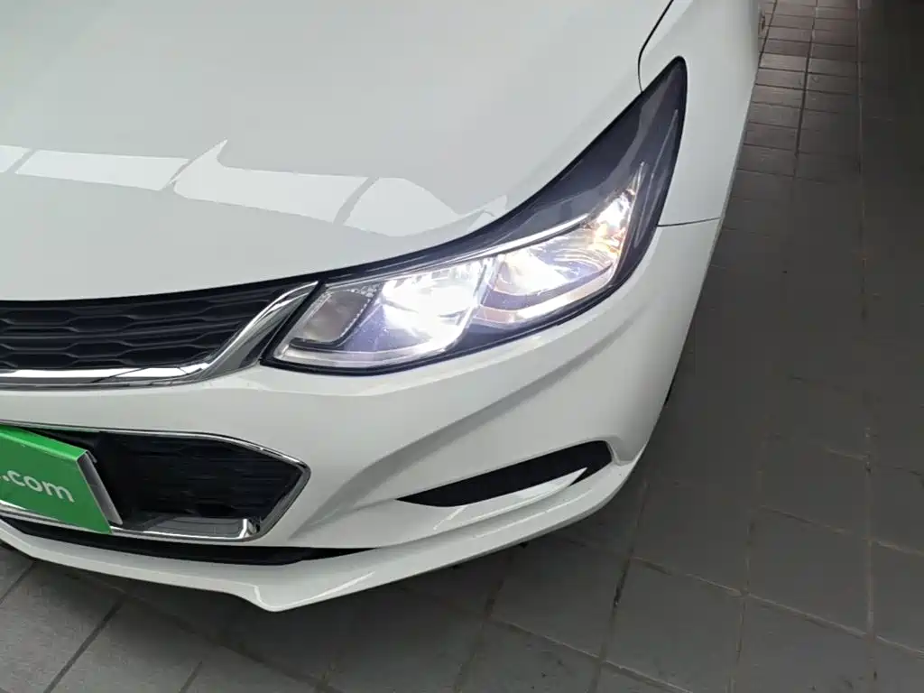 Chevrolet Cruze 2018 2018 320 Automatic Pioneer Sunroof Edition