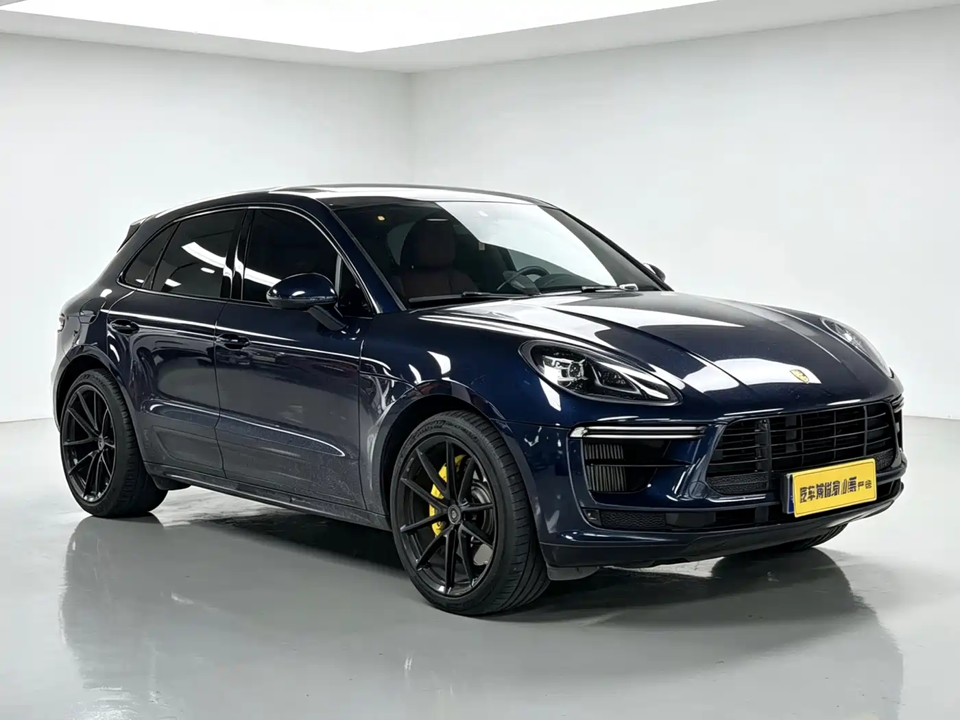 Фото 1 - Porsche Macan