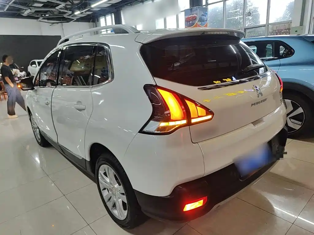 Peugeot 3008 2017 2016 2.0L Automatic Classic Edition