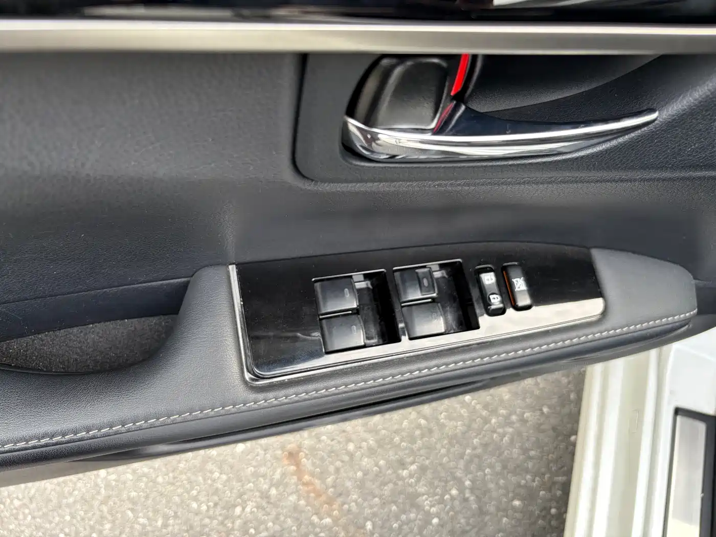 Lexus ES 2015 200 Elite Edition фото 18