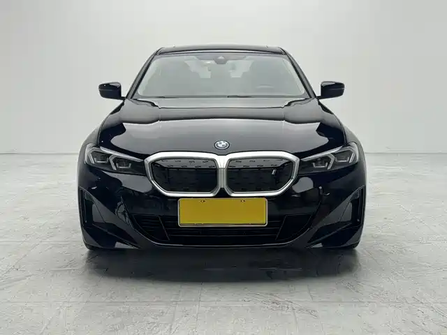 BMW i3 eDrive 35 L
