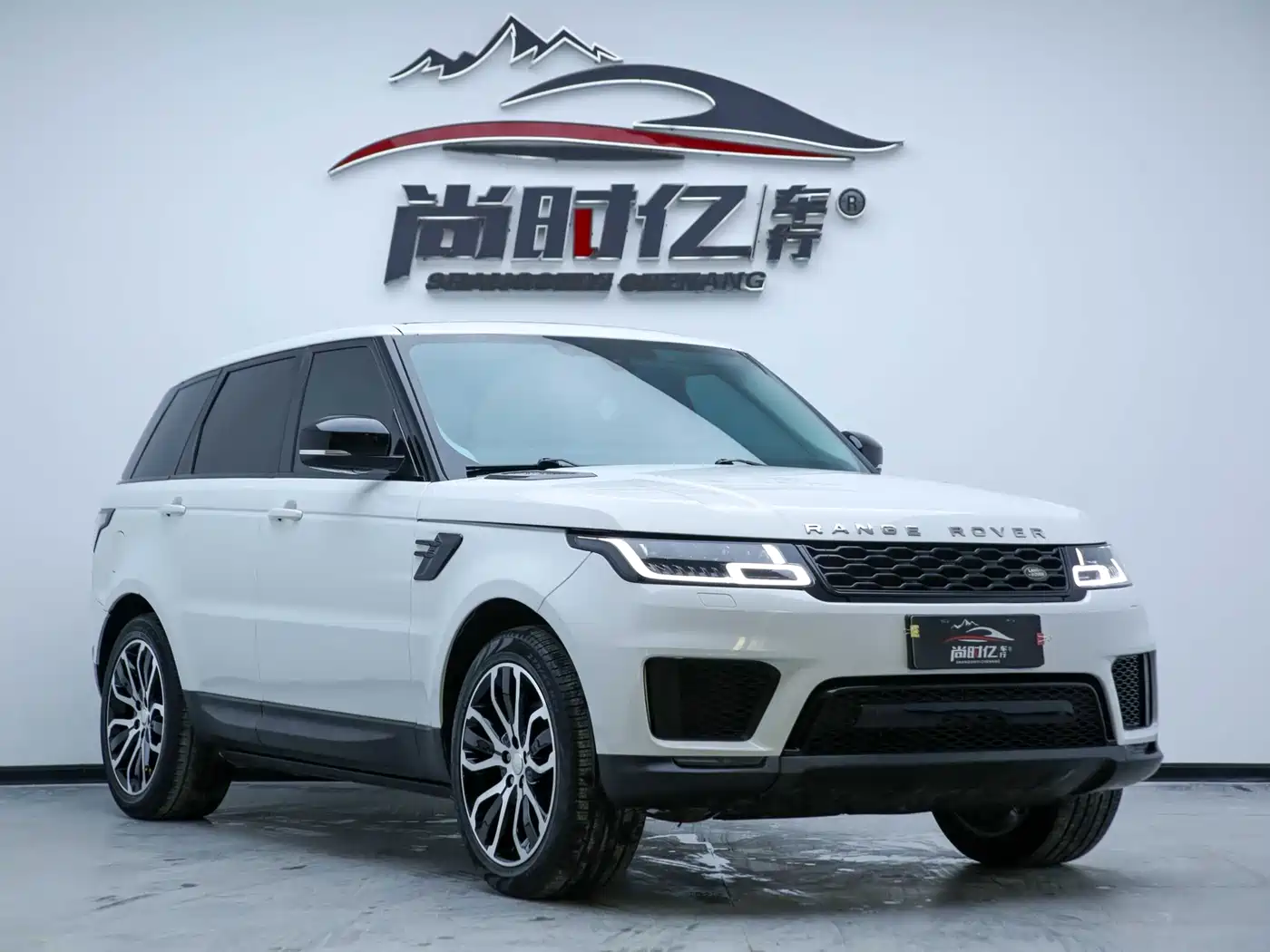 Land Rover Range Rover Sport 2014 3.0 SC V6 HSE DYNAMIC фото 4
