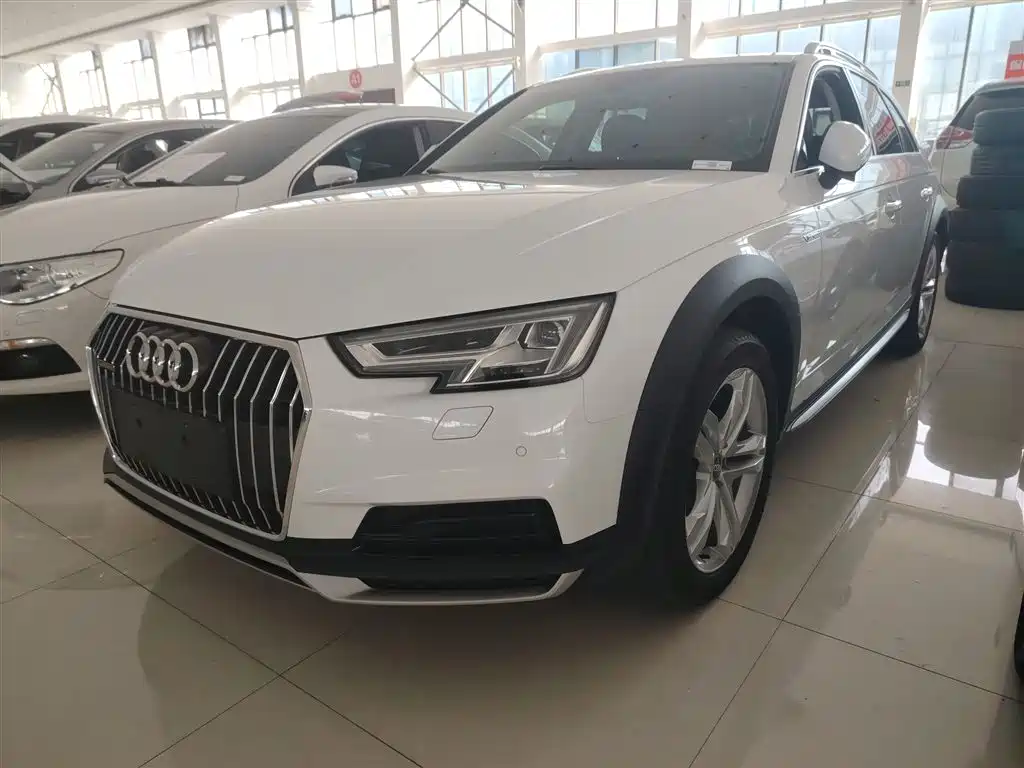 Audi A4 (Import) 2017 45 TFSI allroad quattro Fashion