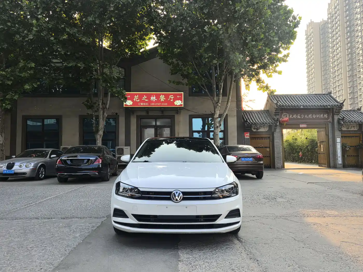 Volkswagen Polo 2019 Plus 1.5L Automatic Colorful Tech Edition фото 2