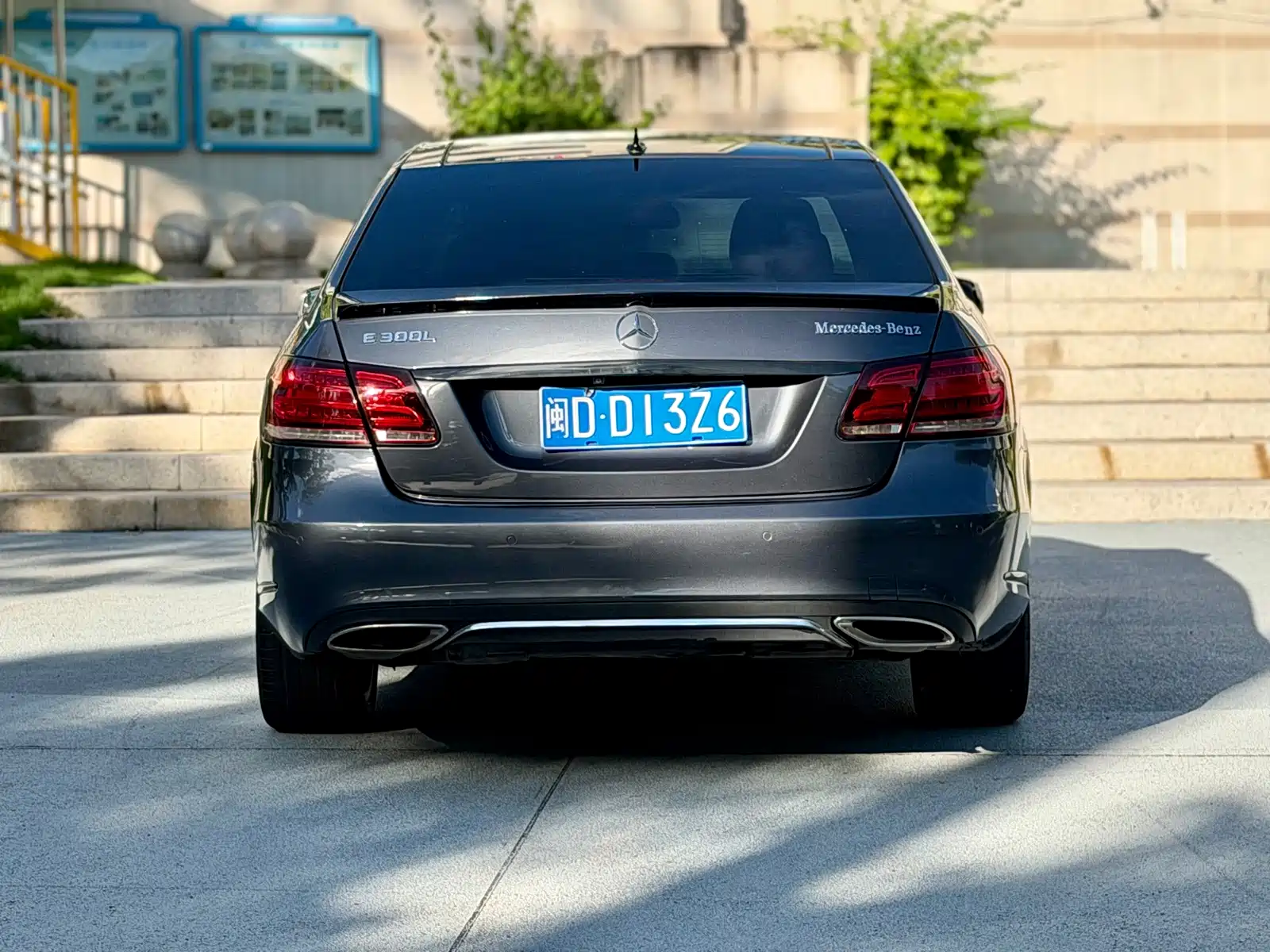 Фото 8 - Mercedes-Benz E-Class