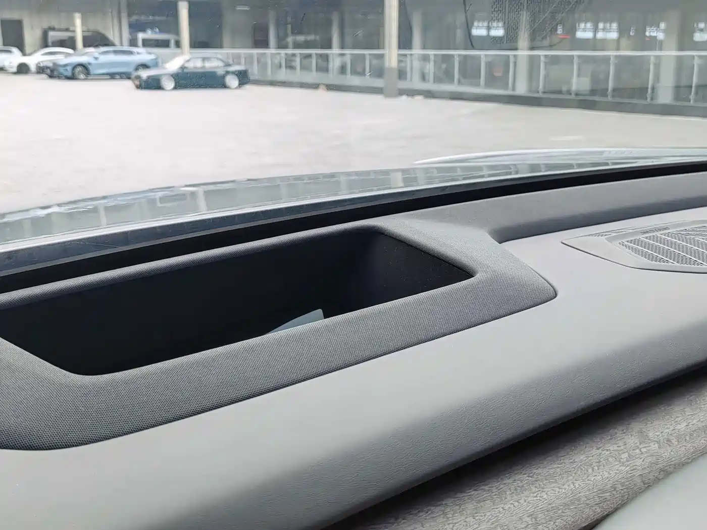 Ledao L90 2025 2025 AWD Base Model