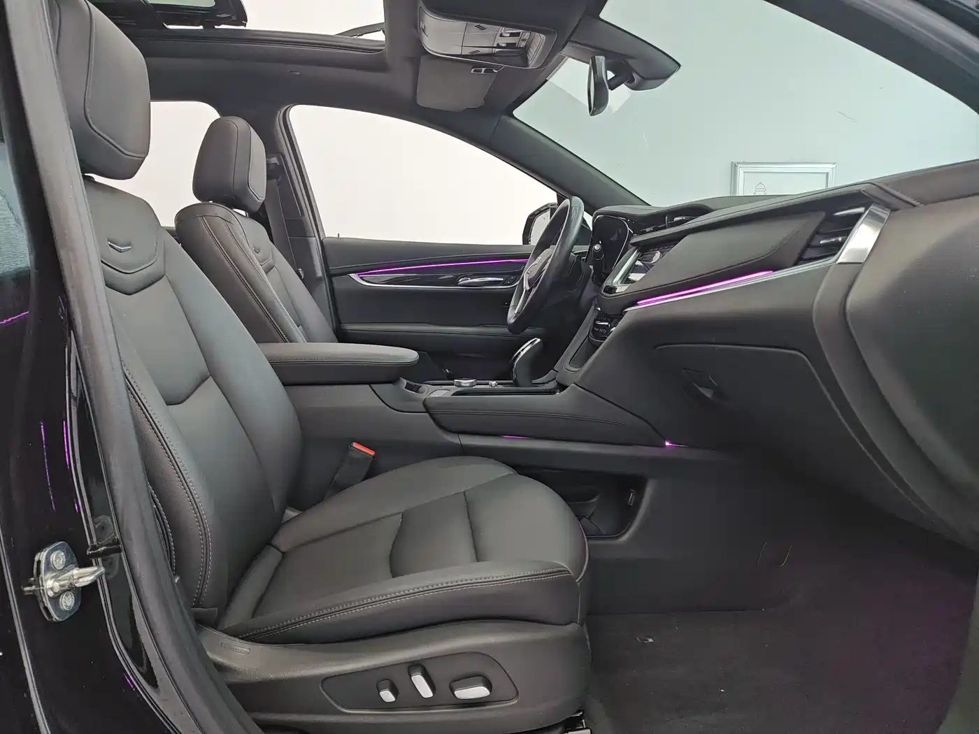 Cadillac XT5 2022 2.0T 2WD Luxury фото 10
