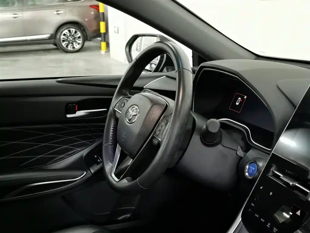 Toyota Avalon 2023 Hybrid 2.5L XLE Premium Edition фото 22