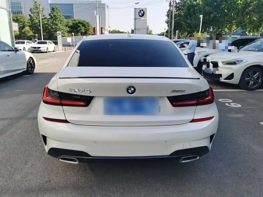 BMW 3 Series 2021 325Li M Sport Package фото 6