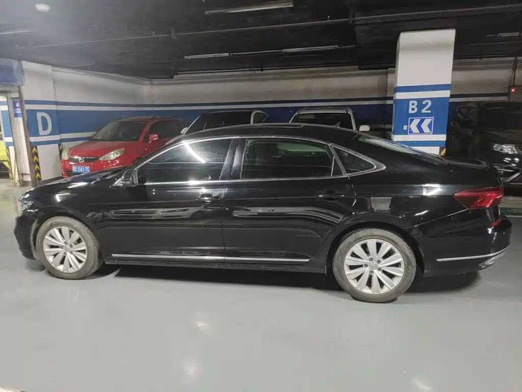صورة 4 - Volkswagen Passat