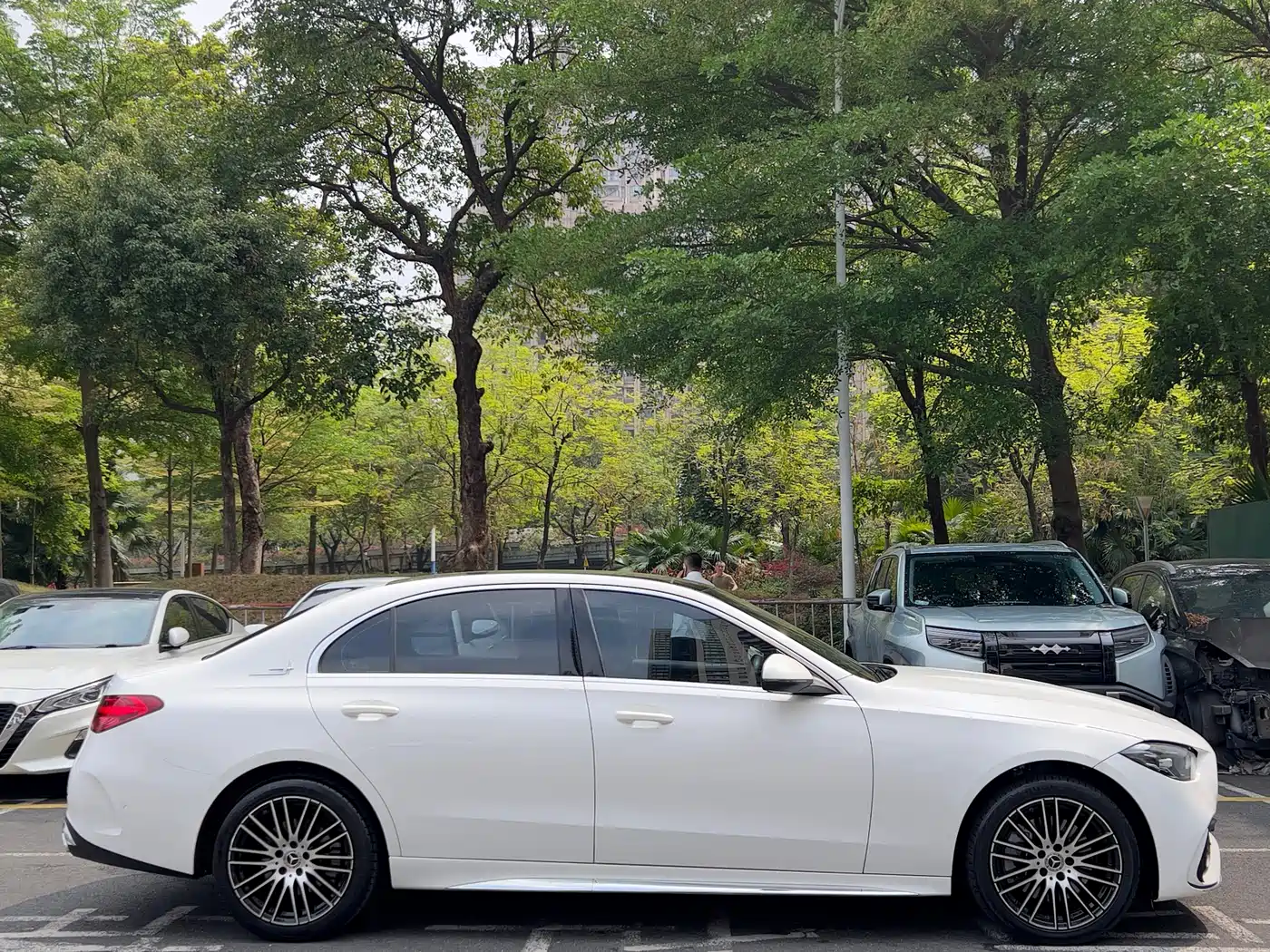 MERCEDES-BENZ C CLASS