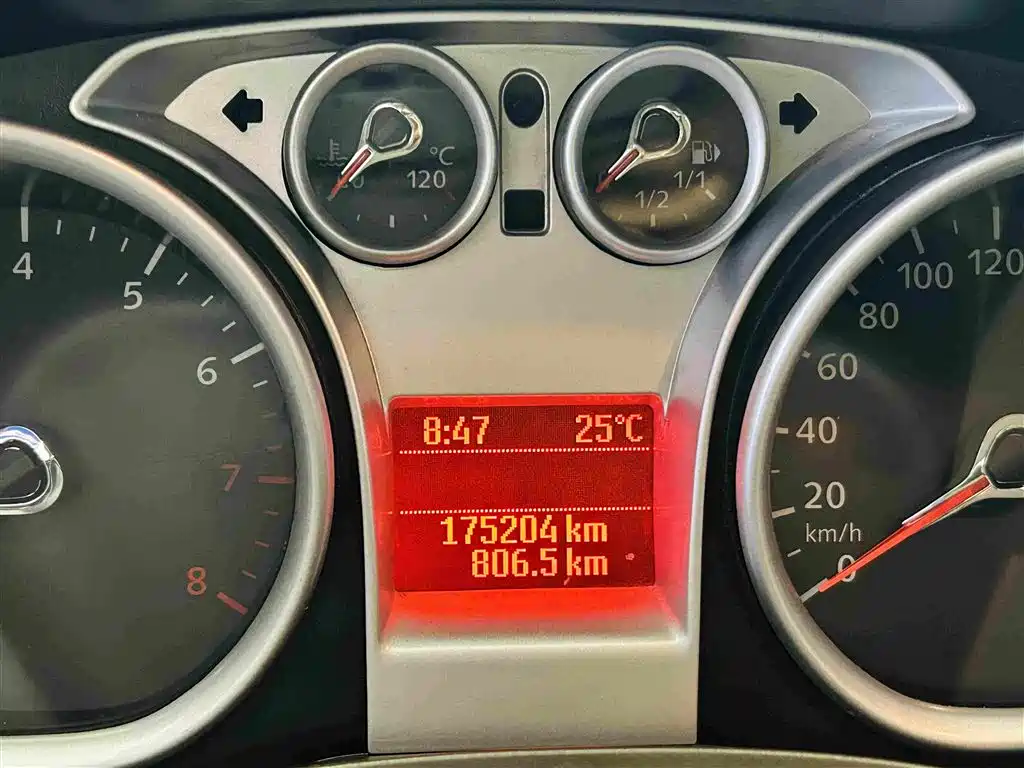Ford Focus 2014 2013 Sedan Classic 1.8L Automatic Fashion