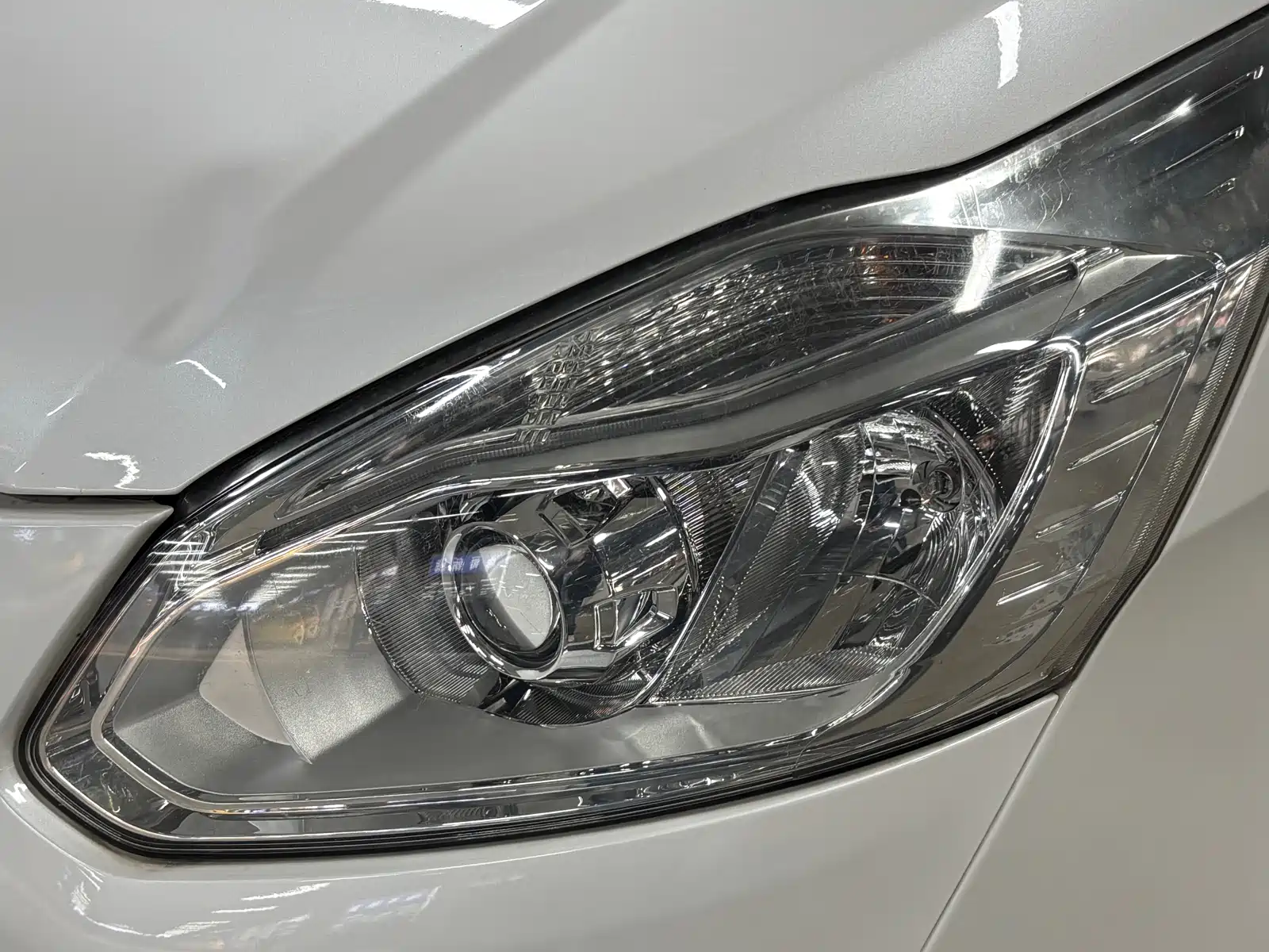 Photo 5 - Ford Tourneo