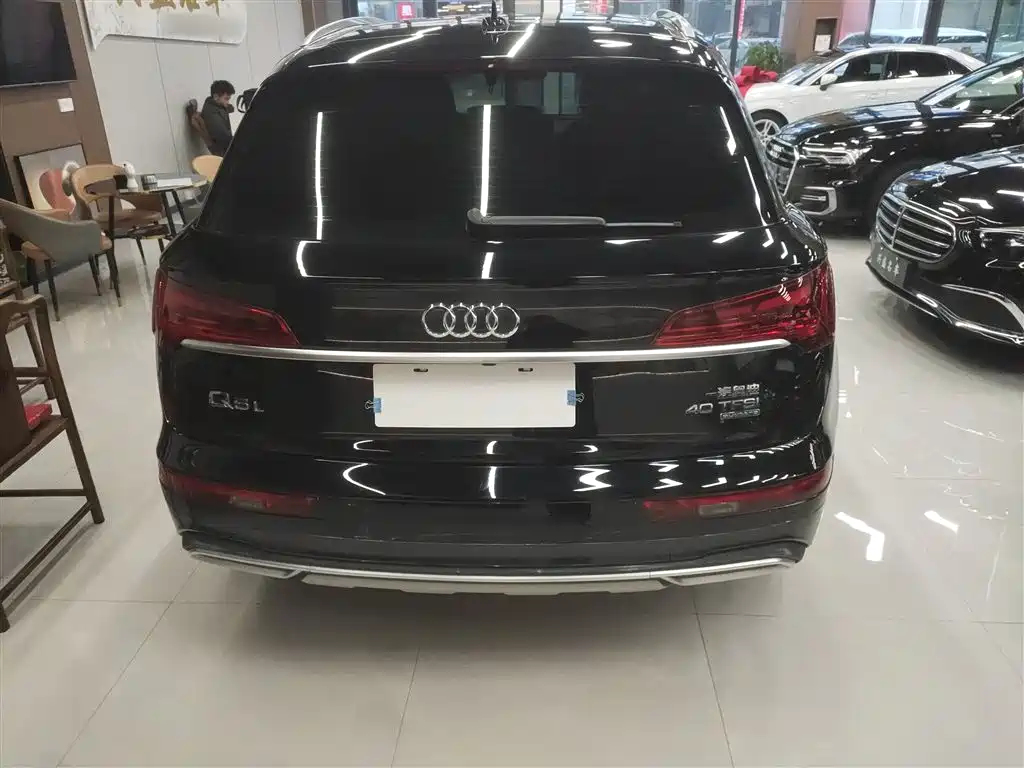 Audi Q5L 2023 40T Fashion Elegance фото 6