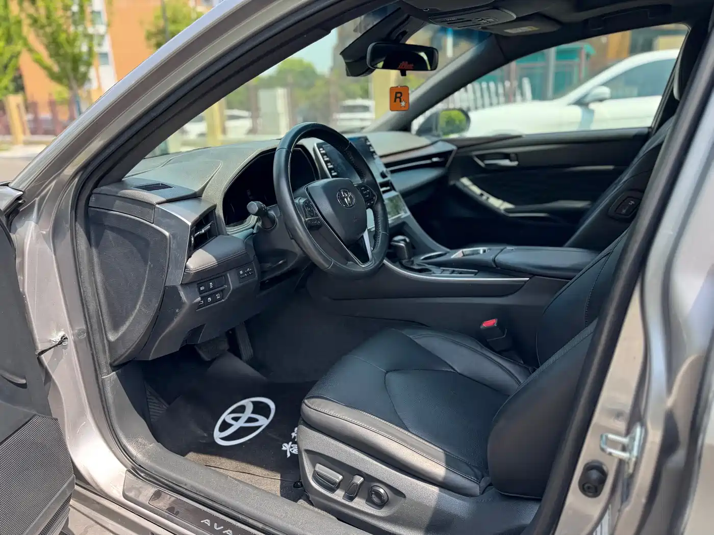 Toyota Avalon 2019 2.5L Touring Premium (China V) фото 7
