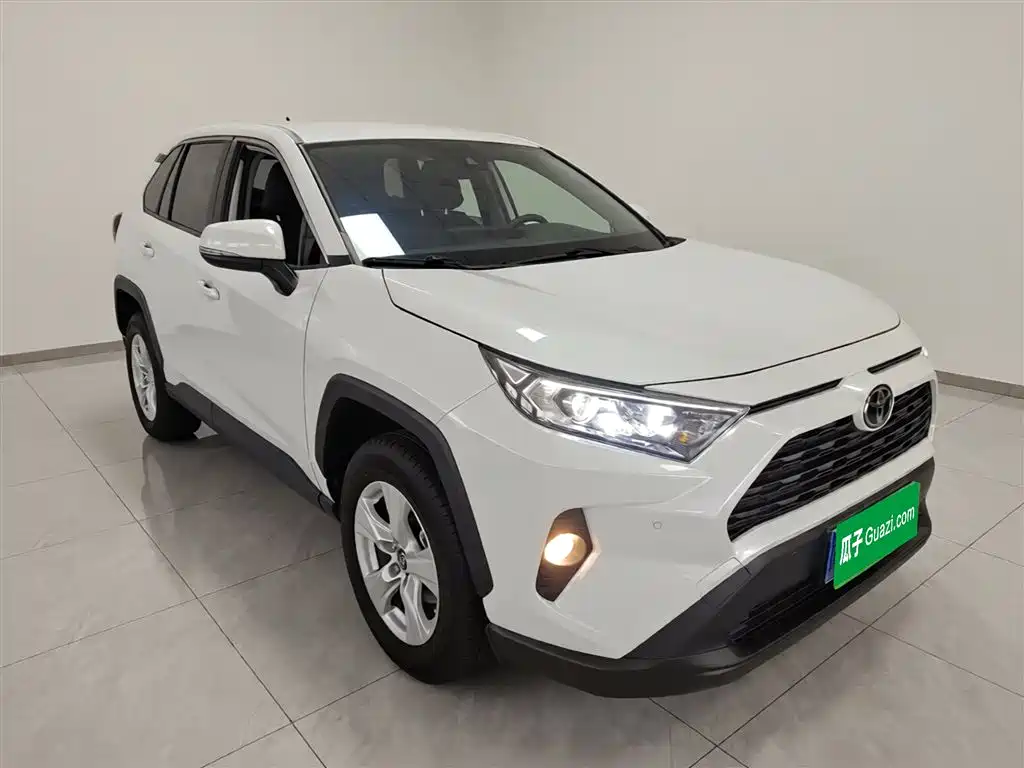 Toyota RAV4 Rongfang 2022 2.0L CVT 2WD Urban Edition фото 4