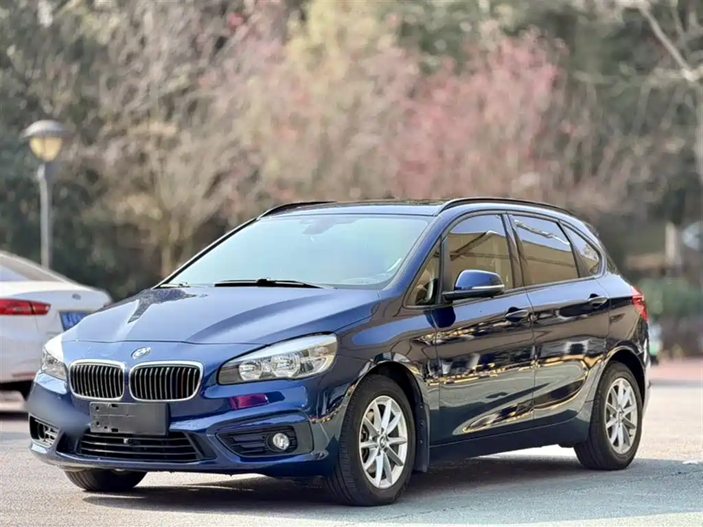 BMW 2 Series Touring 2016 218i Fashion Model фото 2