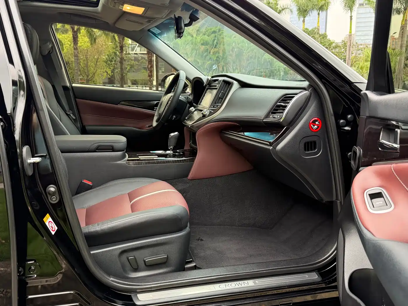 Toyota Crown 2017 2.0T Sport Edition фото 12
