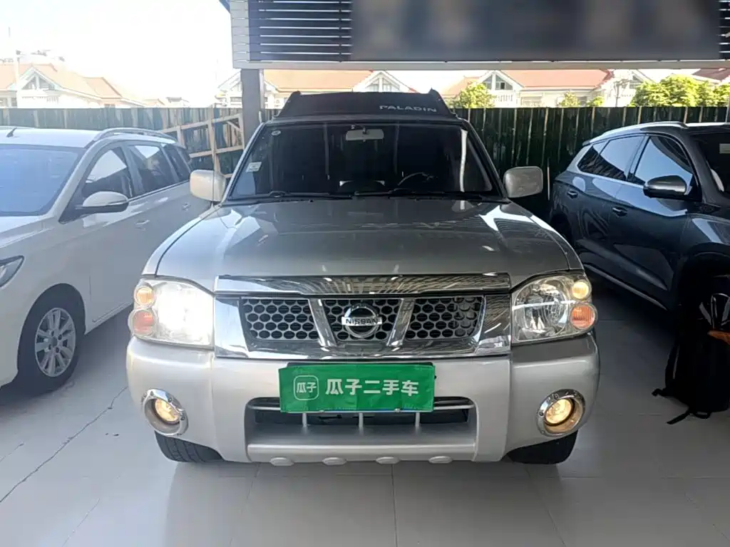 Nissan Paladin 2016 2013 2.4L 2WD Standard China V