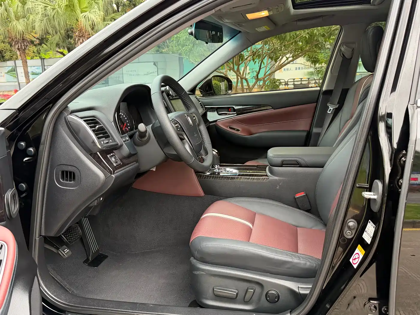 Toyota Crown 2017 2.0T Sport Edition фото 10