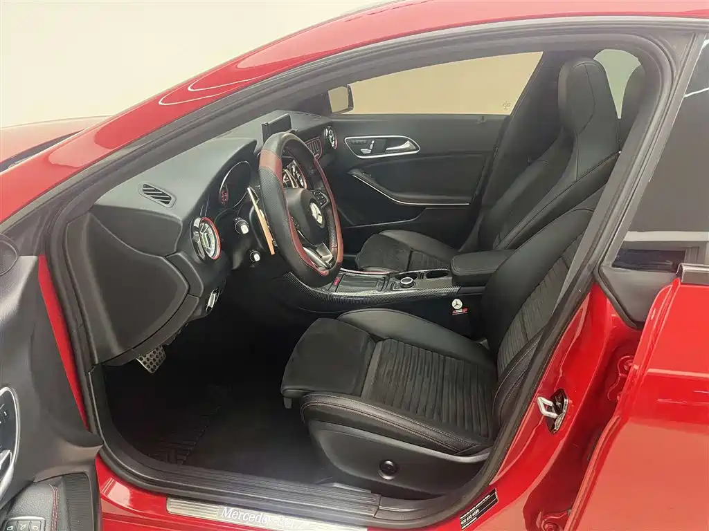Mercedes-Benz CLA (Import) 2017 CLA 220 4MATIC фото 14