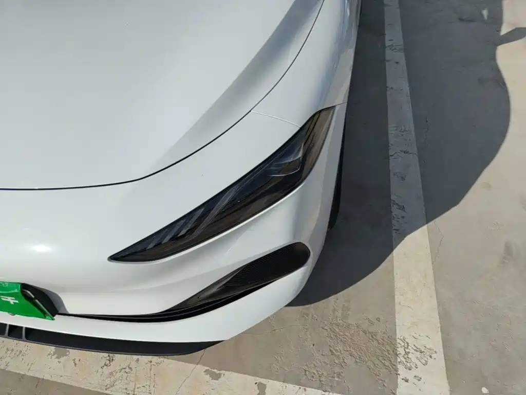 Фото 24 - Roewe D7