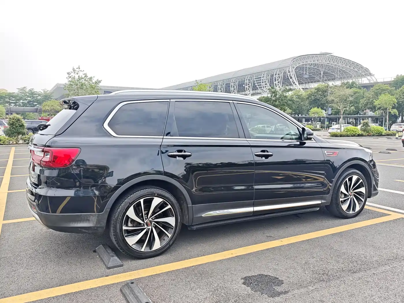 Hongqi HS7 2022 3.0T Auto 4WD Smart Connect Flagship 7-Seater фото 22