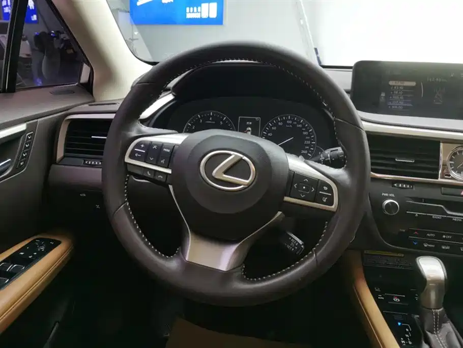 Lexus RX 2016 300 4WD Elegance Edition (China V) фото 15