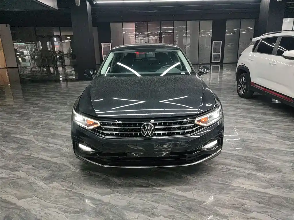 Volkswagen Magotan 2025 Popular Edition 280TSI DSG Comfort фото 3