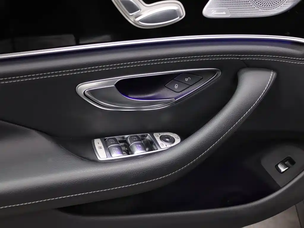 Фото 26 - Mercedes-Benz AMG GT