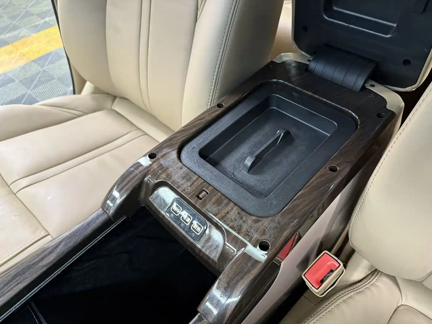 Buick GL8 2017 ES 28T Premium China V фото 21