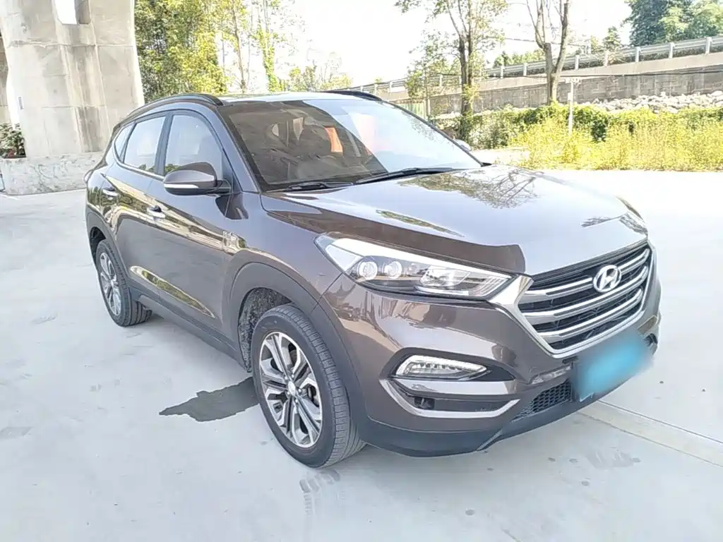 Фото 4 - Hyundai Tucson