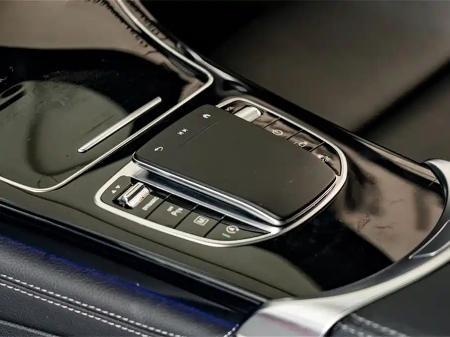 Mercedes-Benz GLC Coupe 2020 GLC 260 4MATIC Coupe SUV фото 13