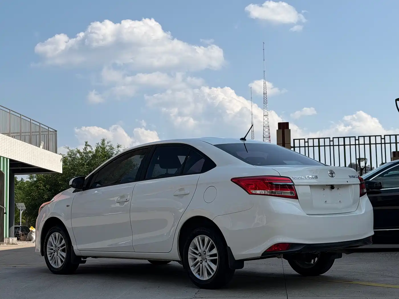 Toyota YARiS L Zhi Xiang 2017 1.5E CVT Charming Edition фото 4