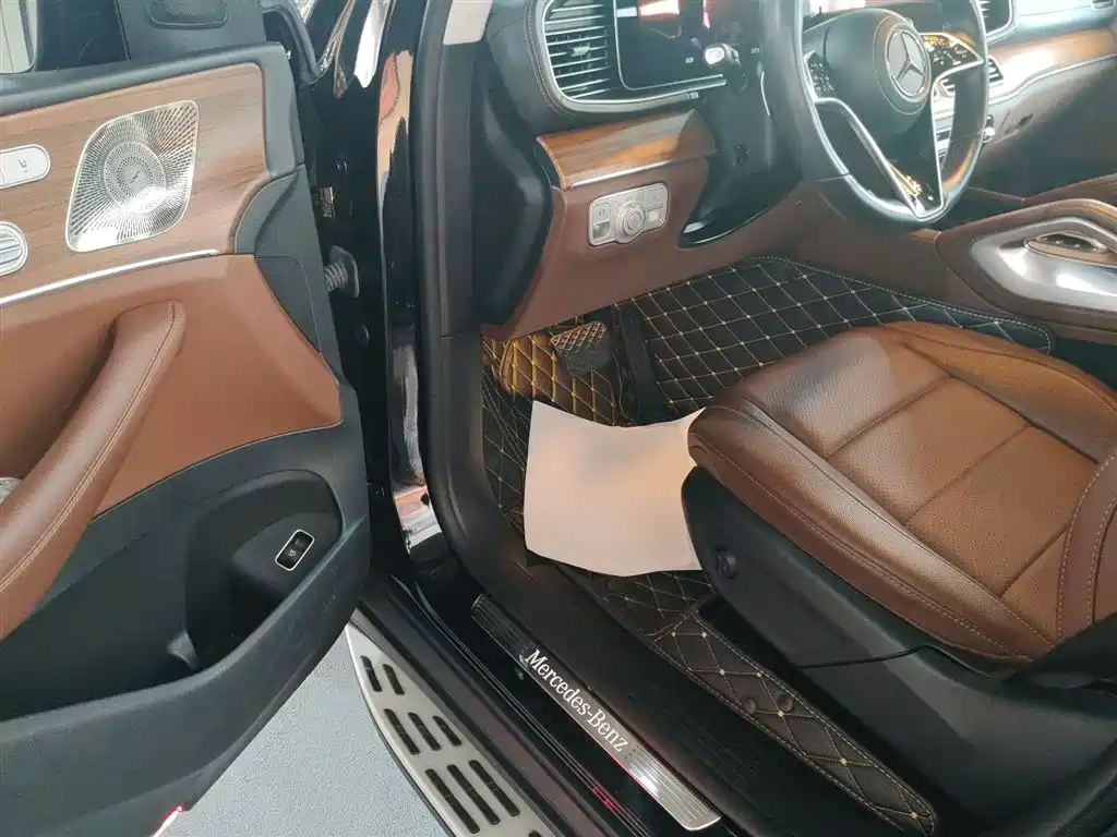 Mercedes-Benz GLE 2024 GLE 450 4MATIC Fashion фото 12