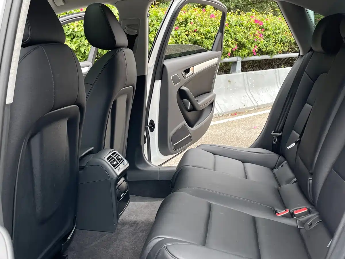 Audi A4L 2016 35 TFSI Collector's Edition Automatic Standard фото 7
