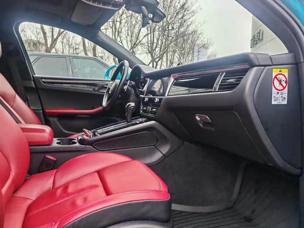  MACAN