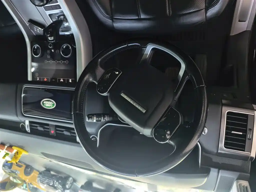 Land Rover Range Rover Sport 2019 3.0 SC V6 Special Edition фото 3