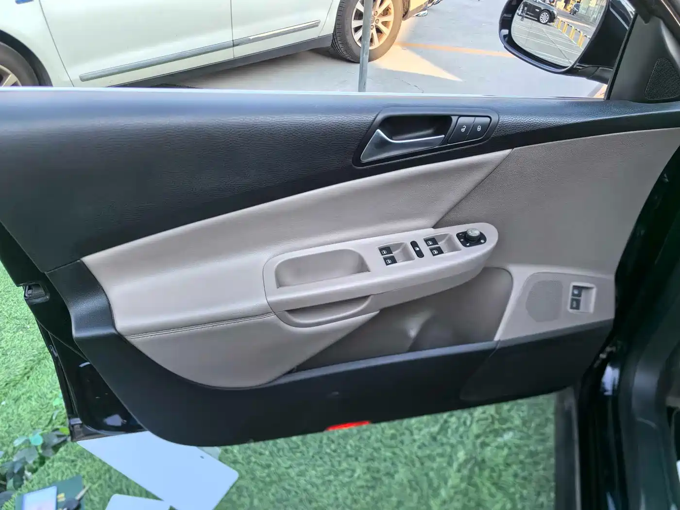 Volkswagen Passat 2011 2.0T Wagon Comfort фото 4