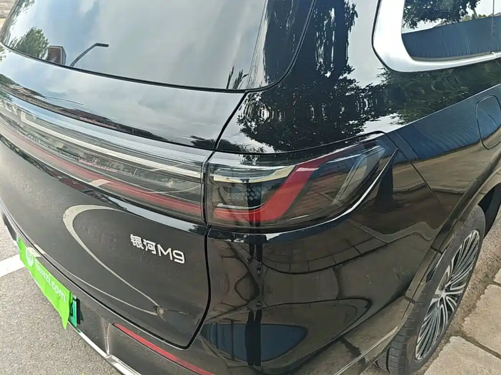 Geely Galaxy Galaxy M9 2025 2025 Base Model