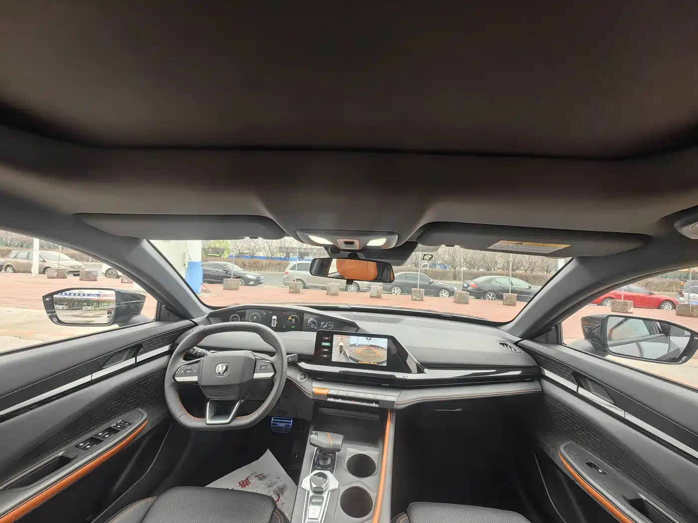 CHANGAN UNI V SMART IDD