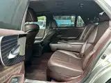 Фото 7 - Lexus LS
