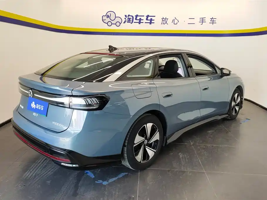 VOLKSWAGEN ID.7 VIZZION