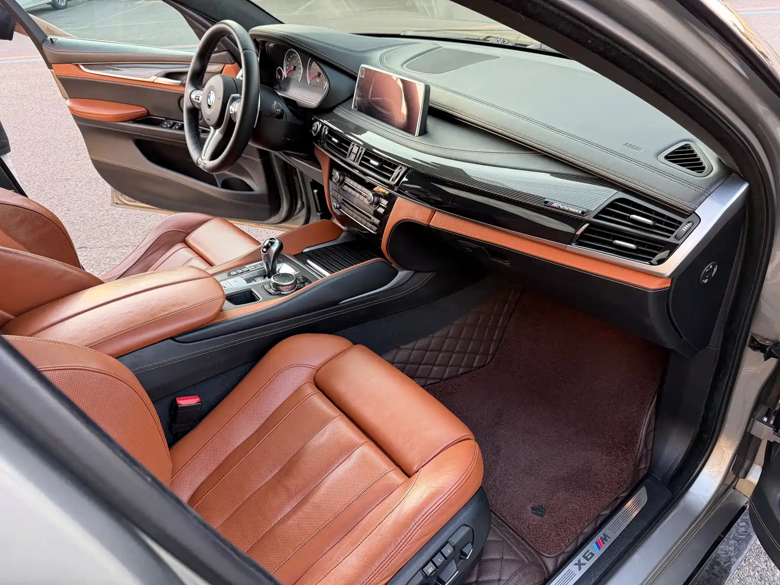 صورة 7 - BMW X6 M